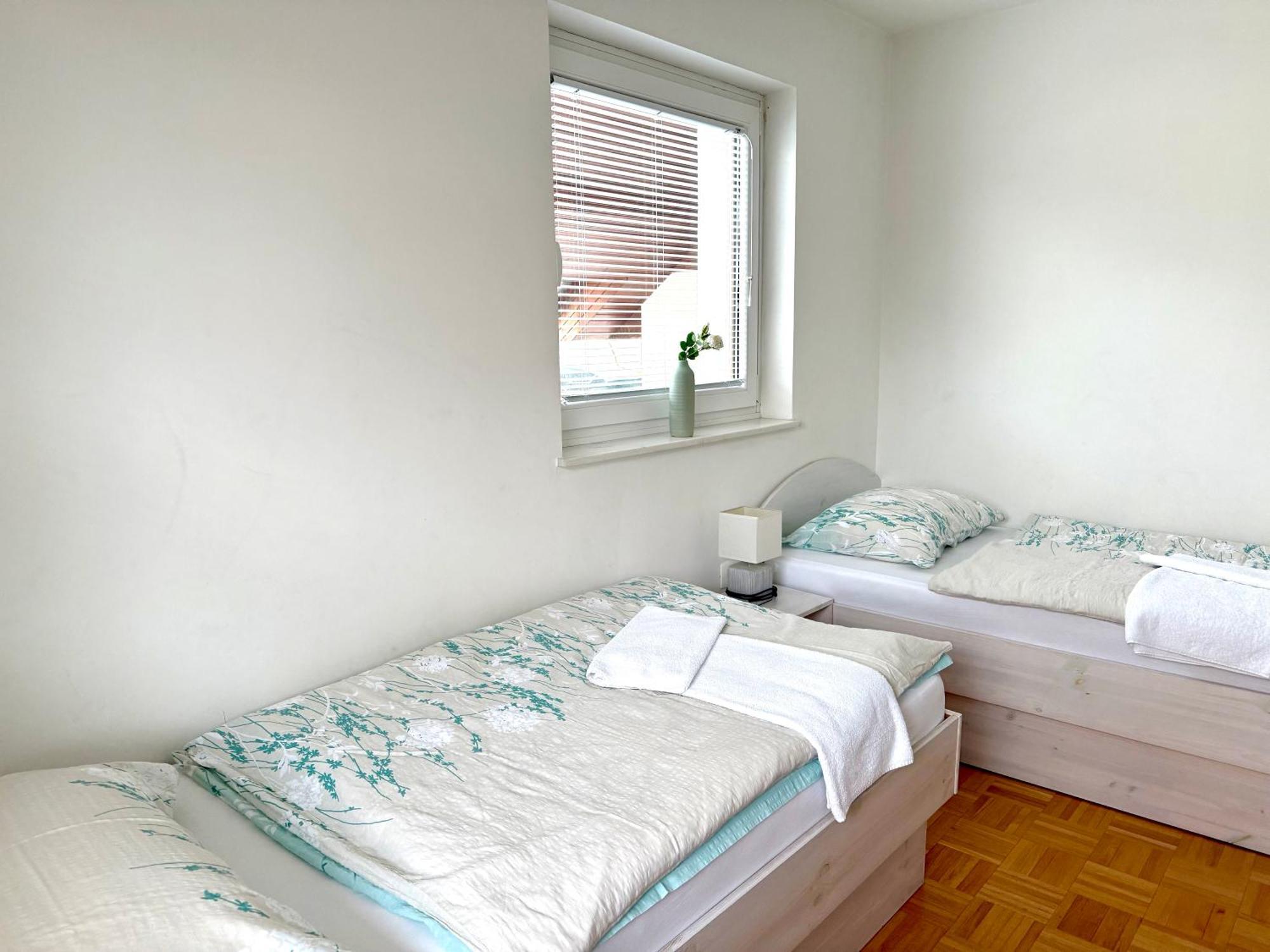 Guest House Kobal Spodnje Gorje Buitenkant foto
